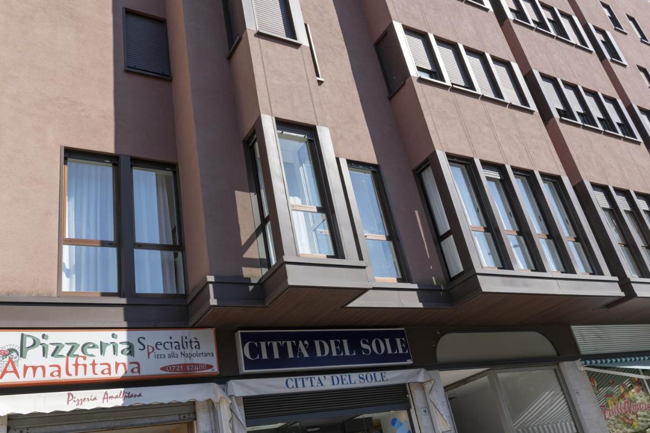 Casa Lazzarini Luxury Apartment Pésaro Exterior foto